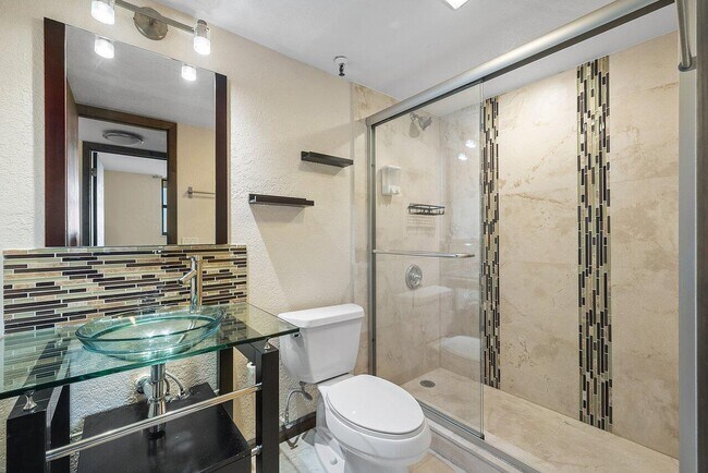 Building Photo - 2400 Deer Creek Country Club Blvd