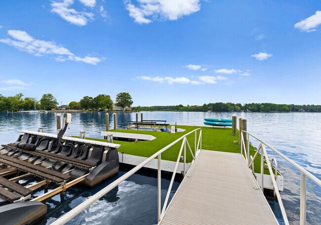 Building Photo - 8776 Harbor Cir