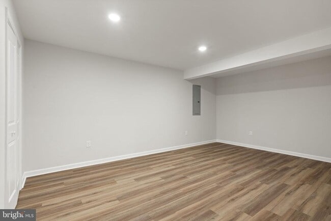 Building Photo - 25609 Lockhart Ln