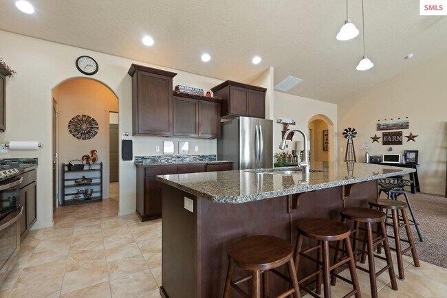Building Photo - 4342 Magrath Dr
