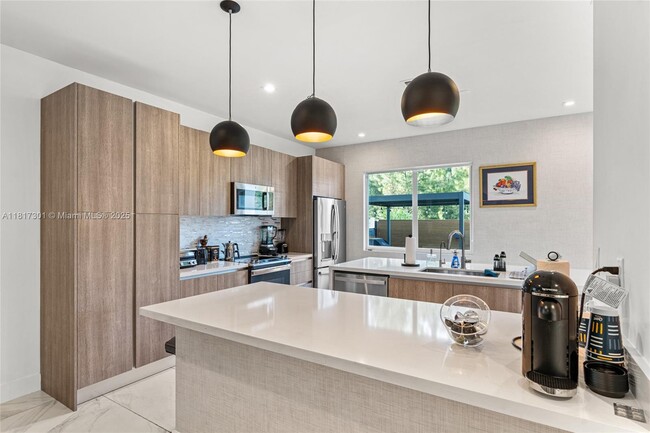 Building Photo - 10373 NW 68th Terrace