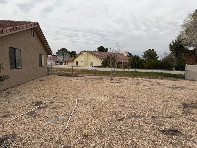 Building Photo - Charming 3 Bedroom, 2 Bath Rental Home