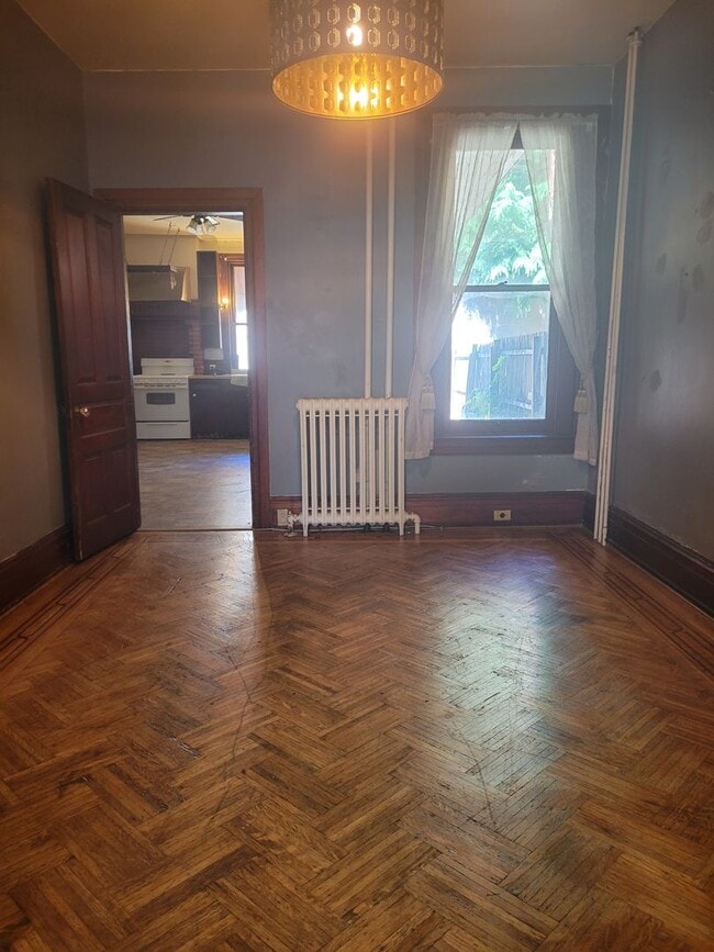 Building Photo - 28 S Hartley St