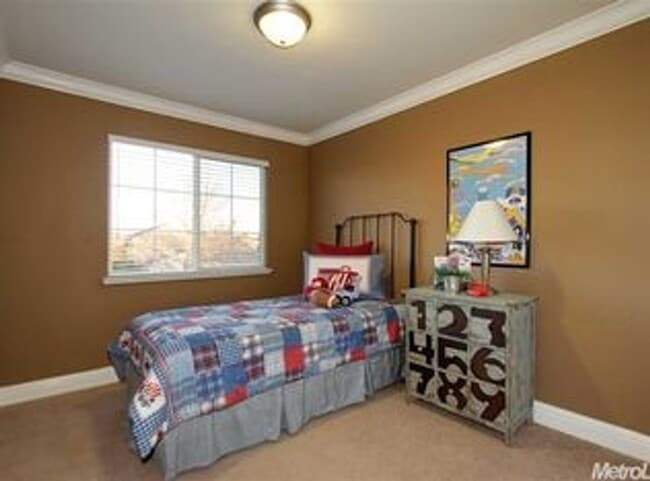 Building Photo - Beautiful 4-Bedroom Home in West Roseville – Available Now! SEE VIDEO