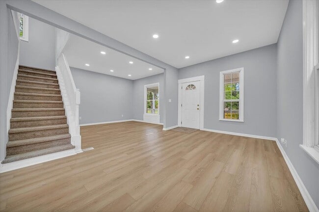 Building Photo - 408 Mt Vernon St
