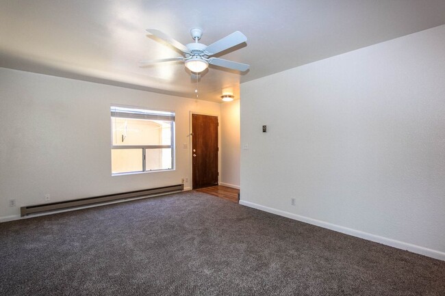 Building Photo - Butte Haven Townhome