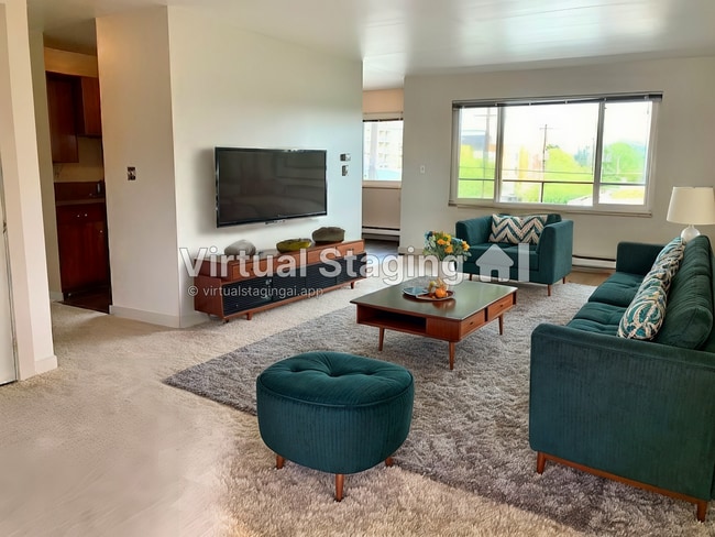 Interior Photo - Harbortown Apartments
