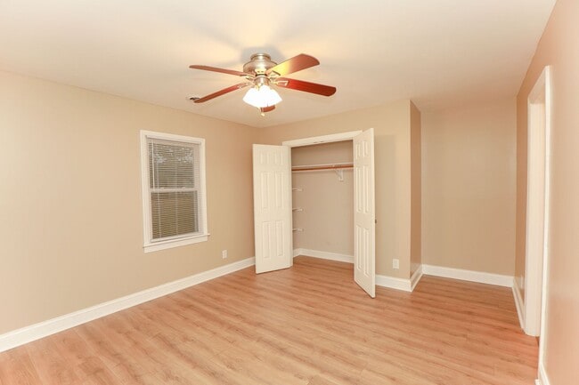 Building Photo - Gorgeous home rental in Virginia Beach!