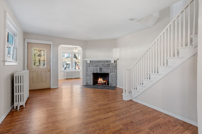 Building Photo - 11 Bellevue Terrace