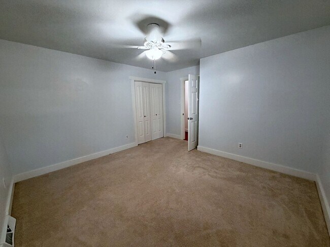 Building Photo - 8800 Sedbergh Dr