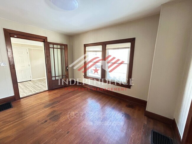 Building Photo - 2806 S Smithville Rd