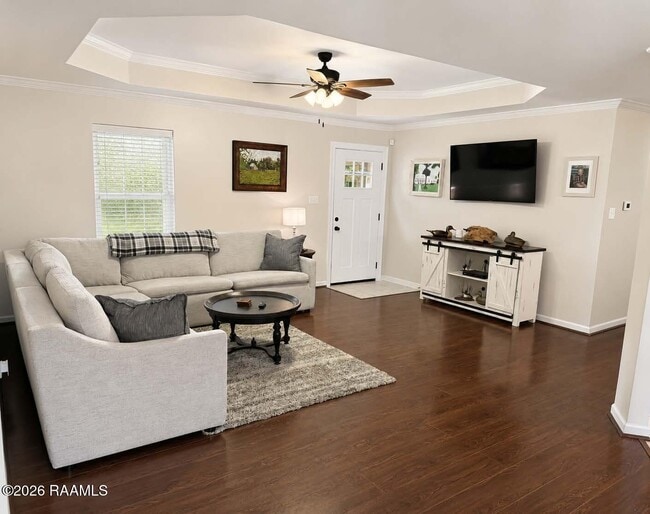 Building Photo - 740 S Belle Cir