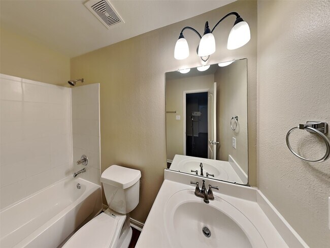 Building Photo - 18302 Fair Grange Ln