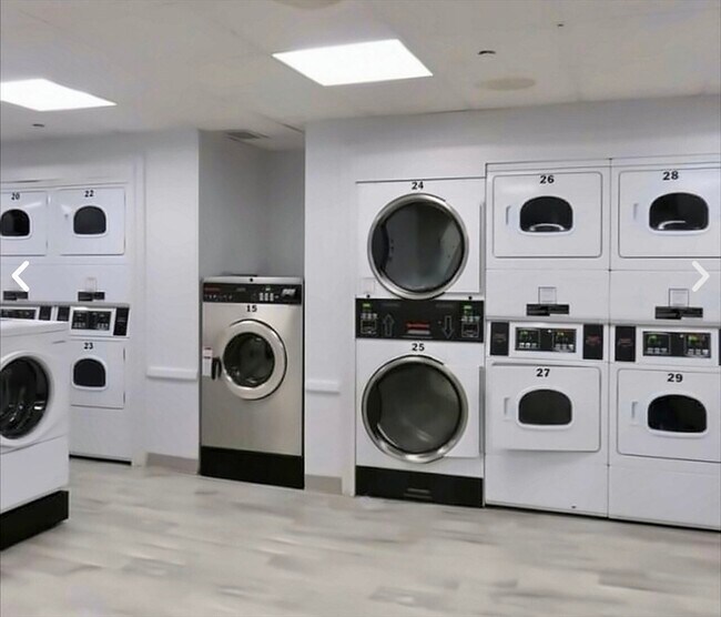 Building Photo - 44 Washington St