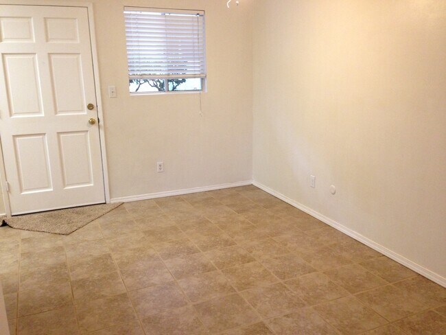 Building Photo - 4885 Cole St
