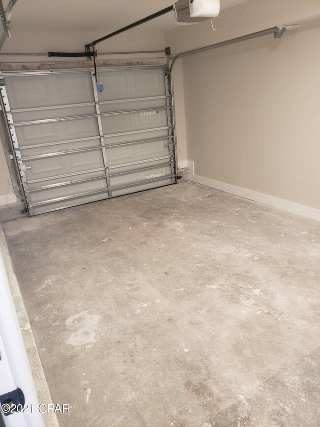 Building Photo - 6077 E Hwy 98