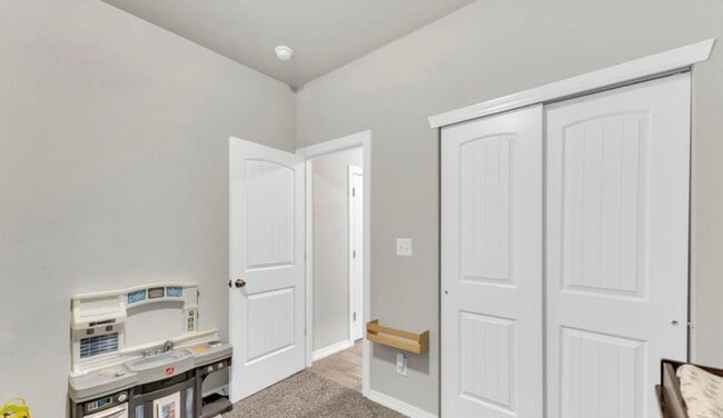 Building Photo - 13935 Summer Harmony Ave