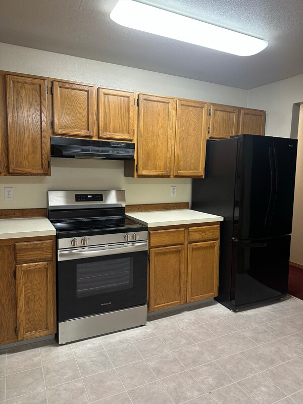 Building Photo - 17119 Coronado St