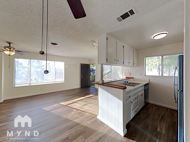 Building Photo - 3157 Occidental Dr