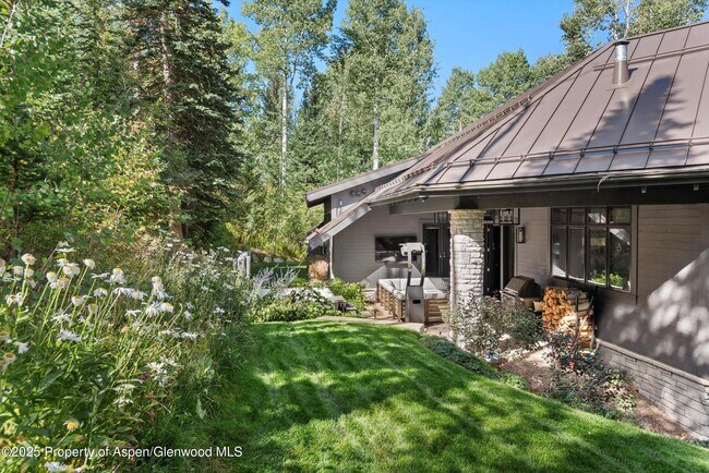 Building Photo - 32 Elk Ridge Ln