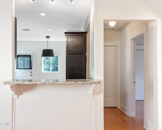 Building Photo - 708 Tularosa Dr