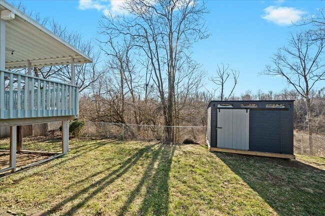 Building Photo - 2237 Wideview Dr