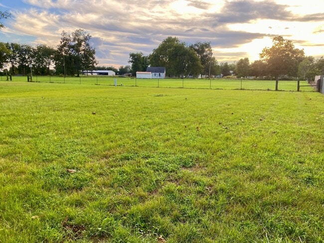 Building Photo - 522 S Missouri Ave