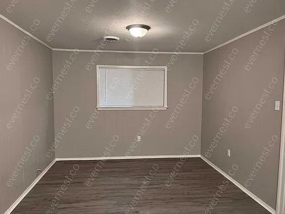Building Photo - 408 Queen Marie Ln