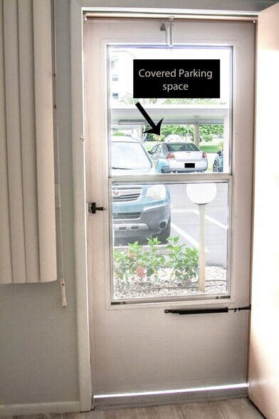 Building Photo - 4210 Ironwood Cir