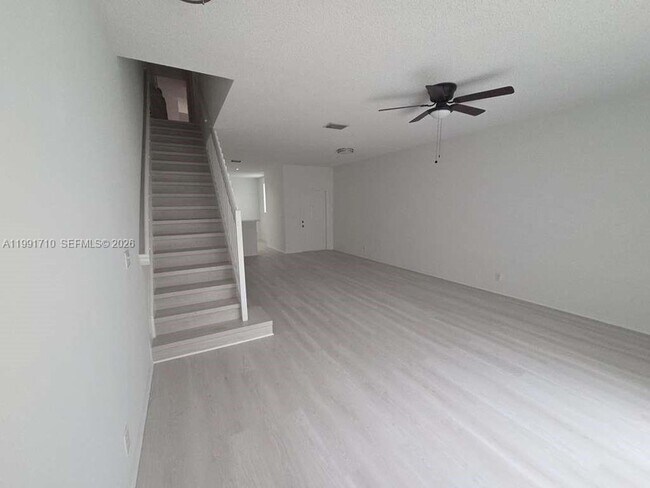 Building Photo - 3665 San Simeon Cir