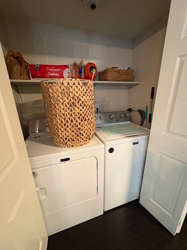 Building Photo - Lovely 2 bedroom 1.5 Bath In Taylors Near ...