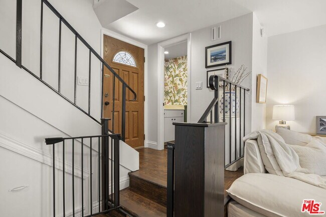 Building Photo - 27462 Country Glen Rd