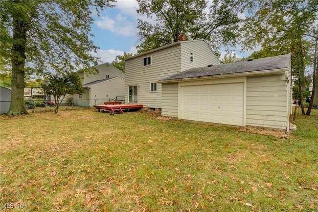 Building Photo - 38109 Poplar Dr