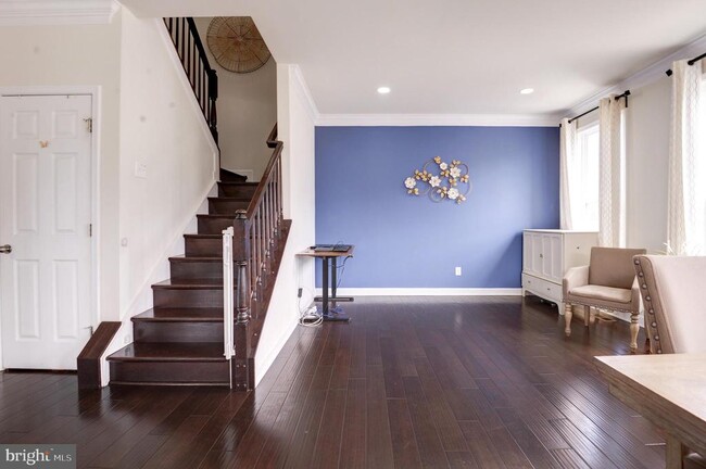 Building Photo - 22283 Pinecroft Terrace