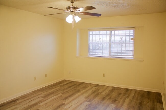 Building Photo - 16326 Quail Pl Dr