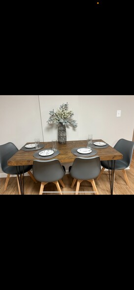 Building Photo - 12050 Wildwood Springs Dr