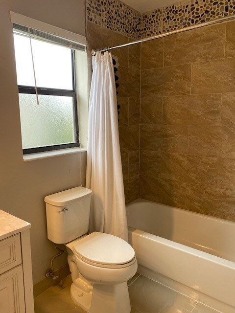 Building Photo - 416 Buttonwood Pl