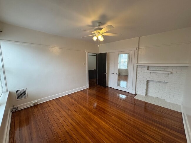 Building Photo - 1651 Chislett St