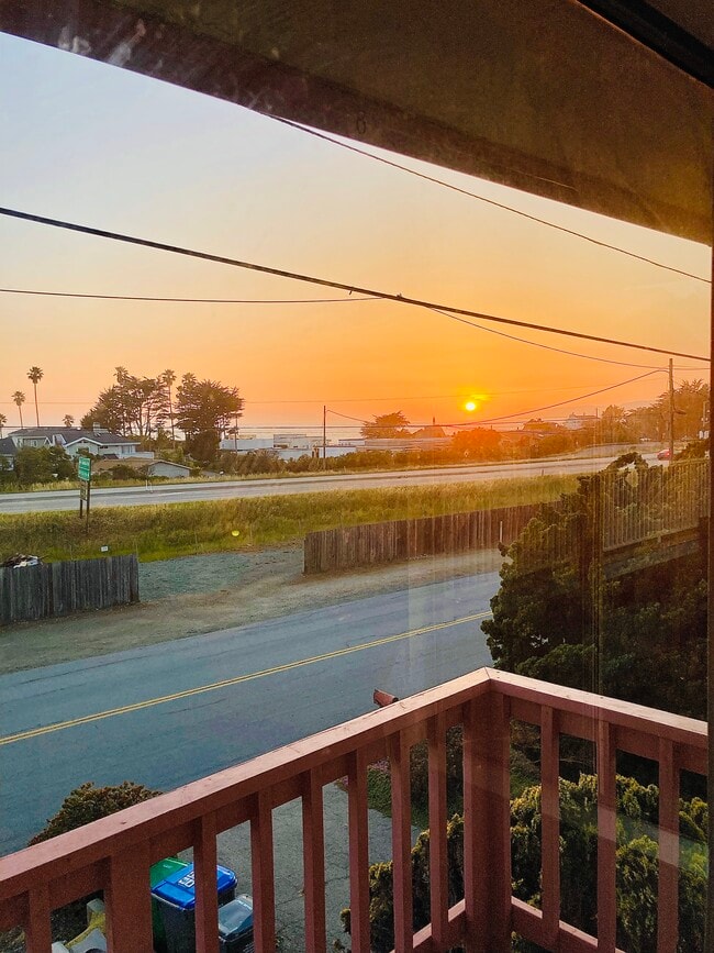 Building Photo - 3133 Ocean Blvd