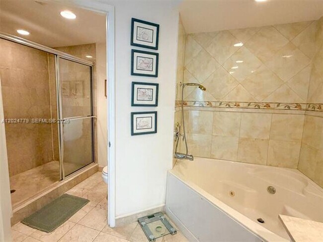 Building Photo - 3370 Hidden Bay Dr