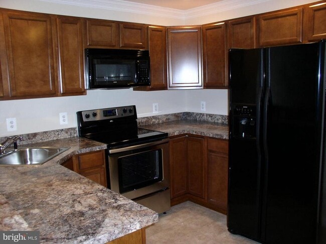 Building Photo - 5910 Sunlight Mountain Rd