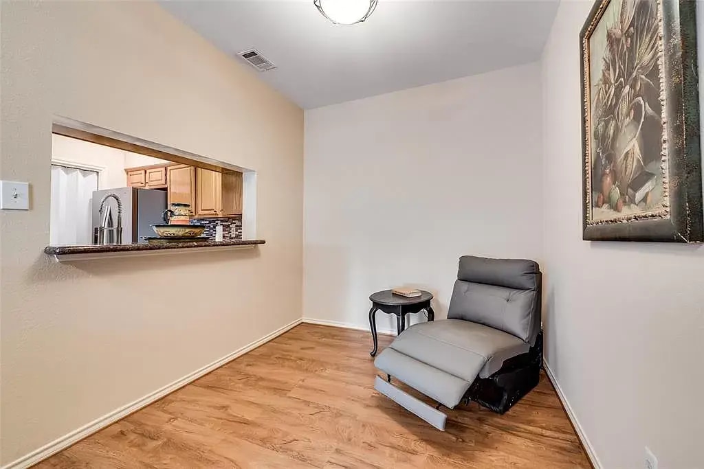 Building Photo - 14400 Montfort Dr