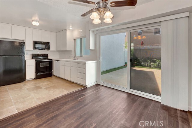 Building Photo - 24511 Alta Vista Dr