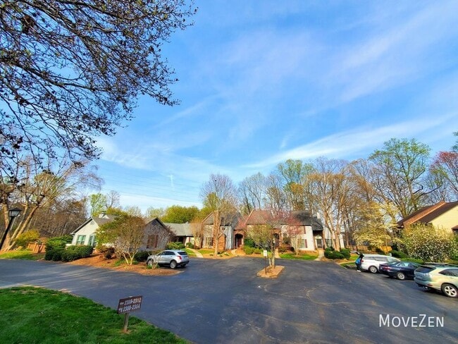 Building Photo - 2305 Brandt Village
