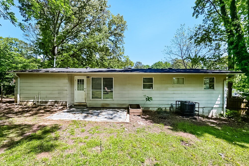 Building Photo - 6637 Imperial Dr