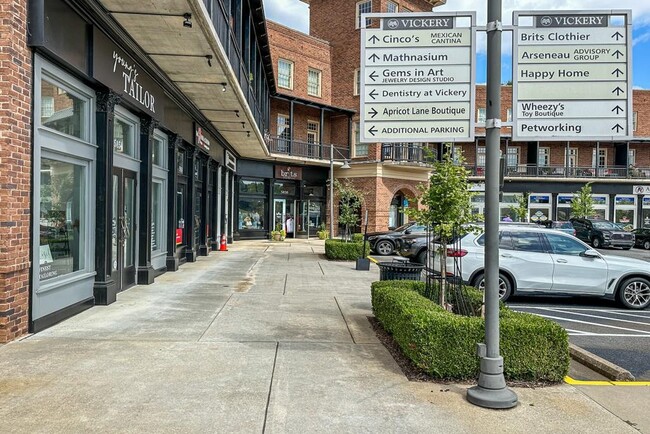 Building Photo - 6135 Vickery Creek Rd