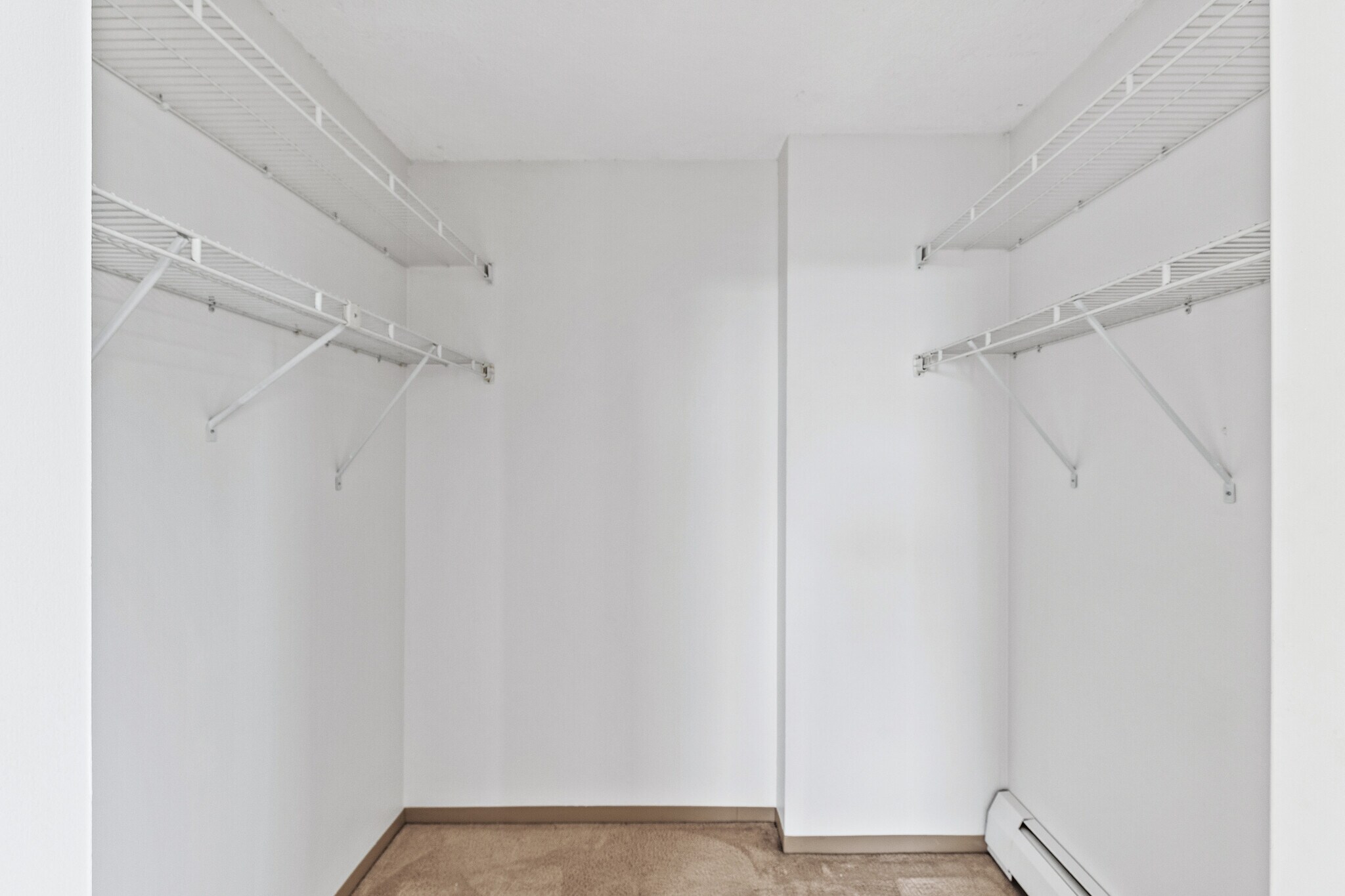 Walk-in closet - 6615 Lake Shore Dr S