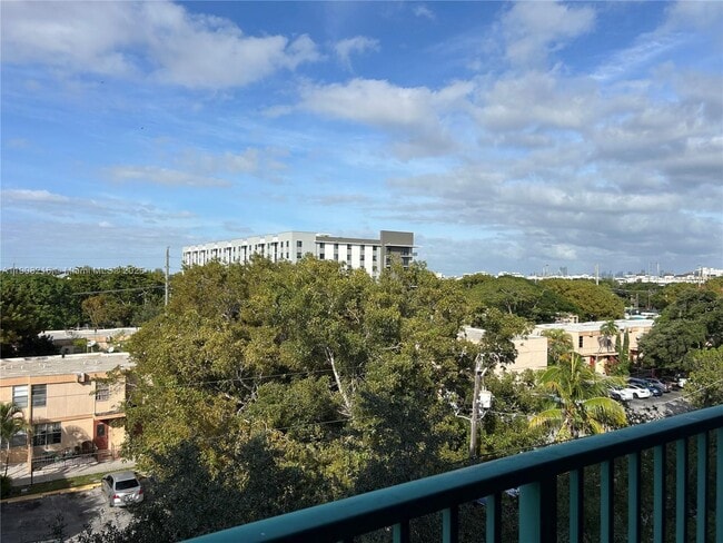 Building Photo - 6001 SW 70th St