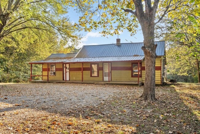 Building Photo - 1124 Palmyra Rd