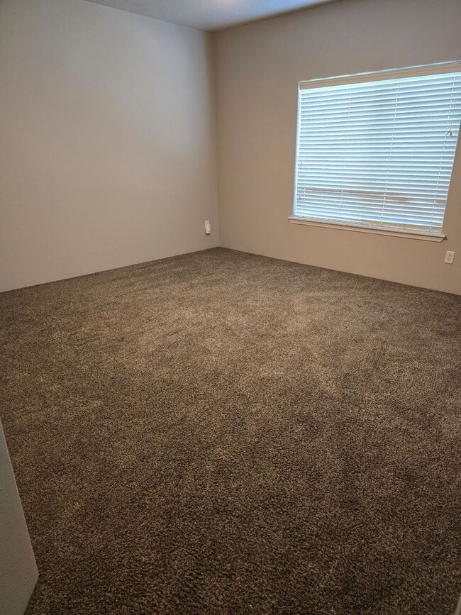 Building Photo - 3 bed 2 bath Single  Home for Rent in Gran...